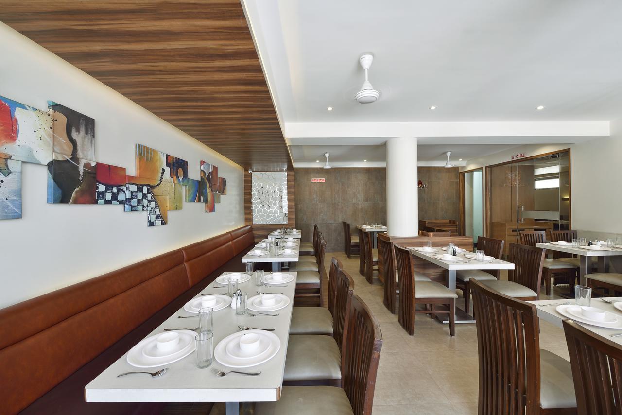 The Eastern Hotel Ankleshwar Exterior foto