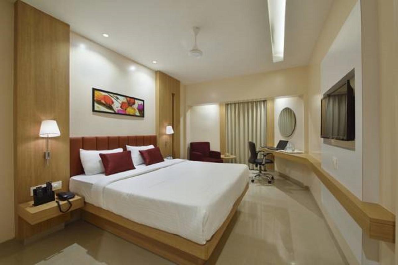 The Eastern Hotel Ankleshwar Exterior foto